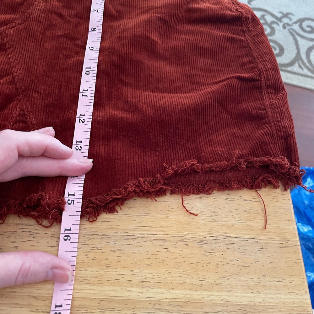 Love Tree rust corduroy mini skirt cotton spandex size SMALL belt loops 5 pocket - Picture 13 of 13